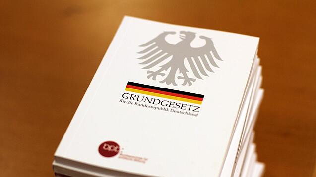 Das Grundgesetzbuch der Bundesrepublik Deutschland.